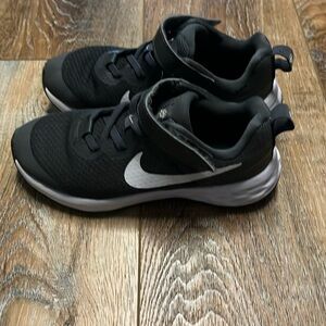 Nike boys running shoes size 12.5